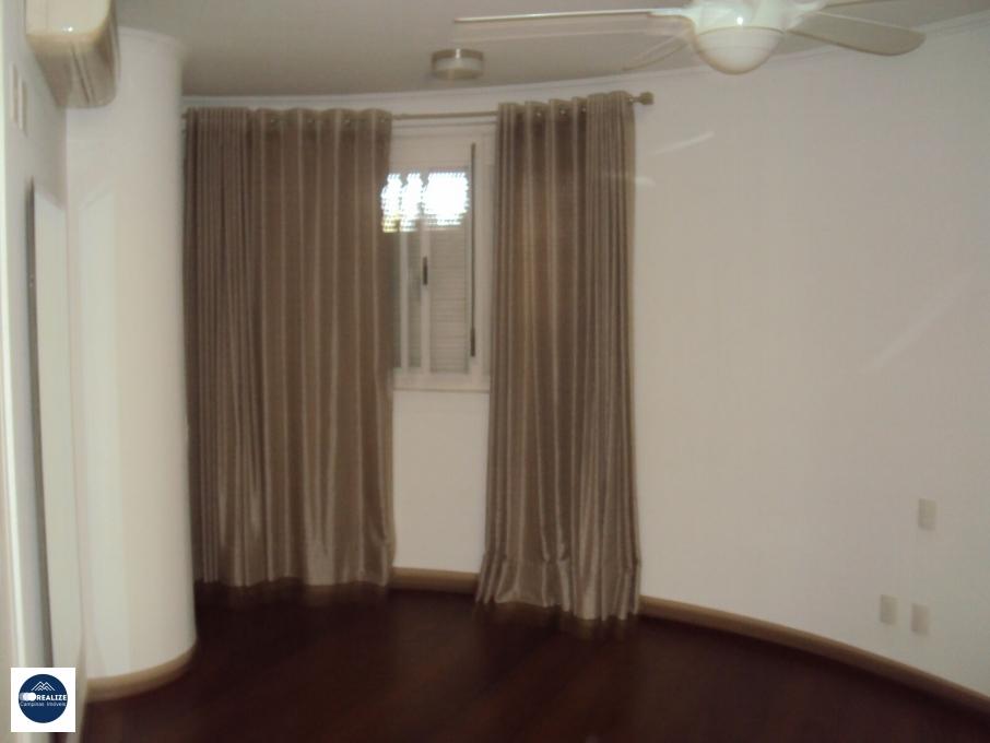 Apartamento à venda com 4 quartos, 230m² - Foto 4