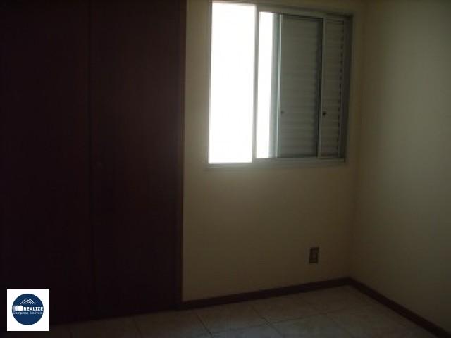 Apartamento à venda com 3 quartos, 74m² - Foto 5