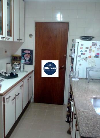 Apartamento à venda com 3 quartos, 95m² - Foto 11