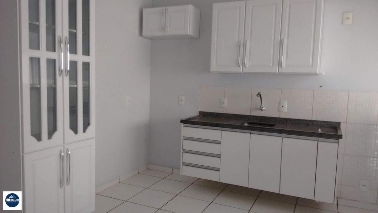 Casa à venda com 3 quartos, 350m² - Foto 4