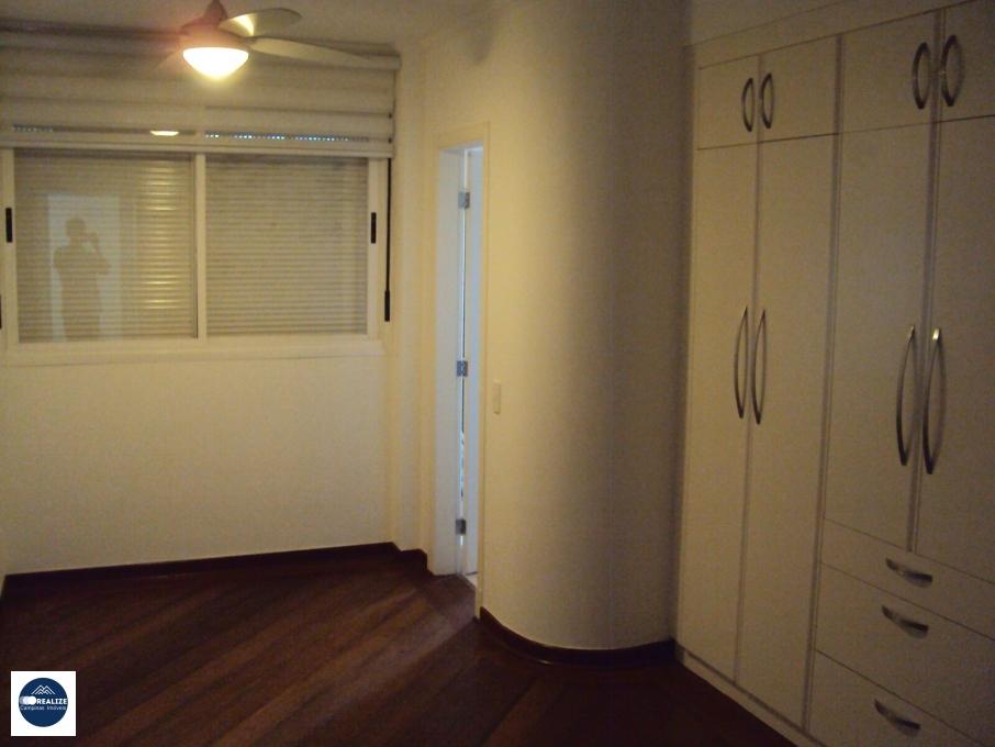 Apartamento à venda com 4 quartos, 230m² - Foto 26